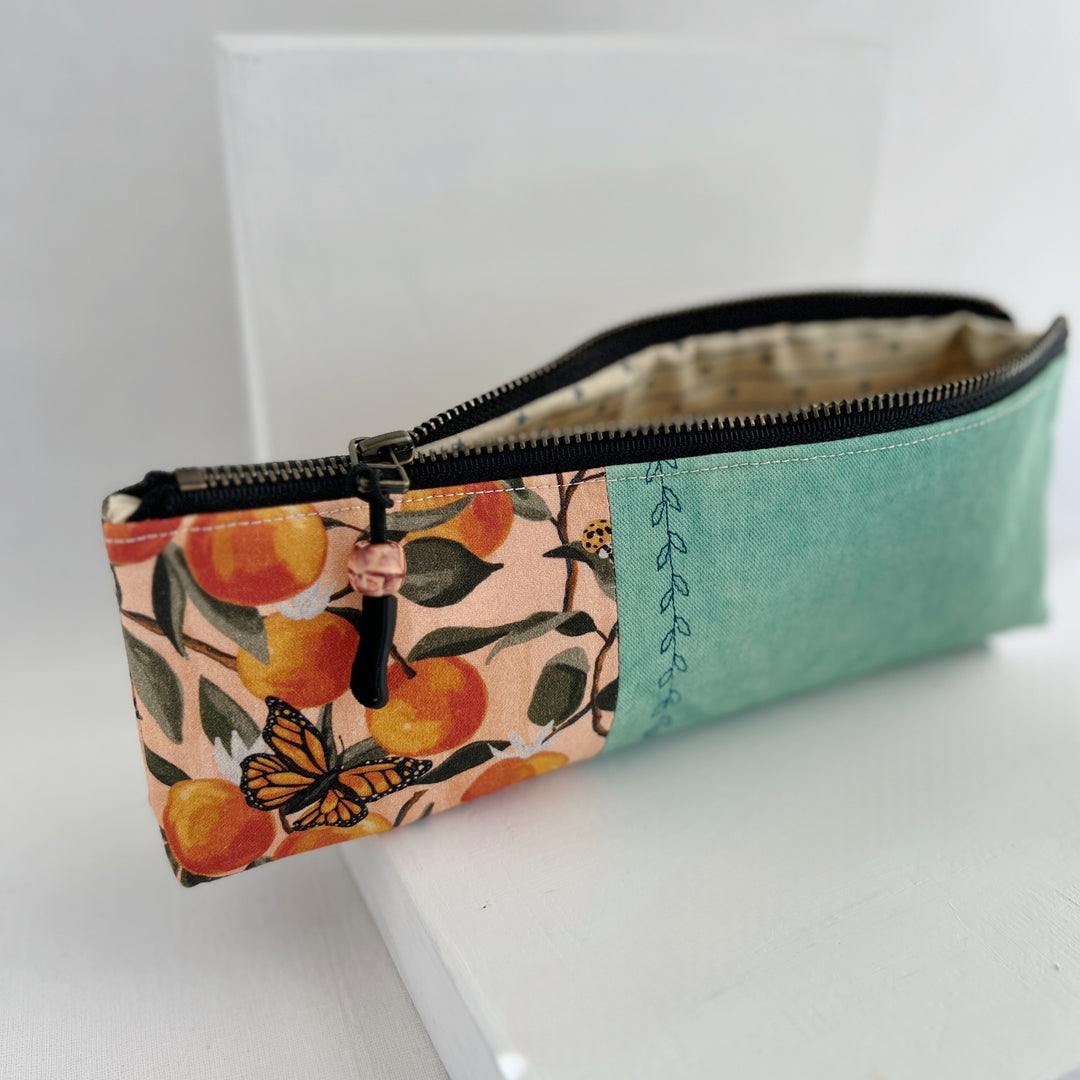 Zip Bag Pouch - For Art Pens, Paintbrushes, Markers and More