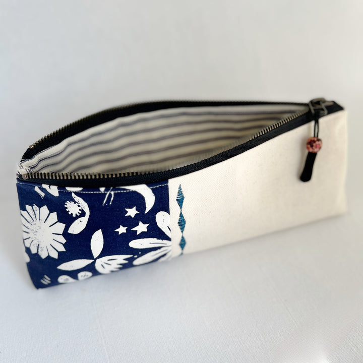 Zip Bag Pouch - Holds Art Pens, Paintbrushes, Supplies and More