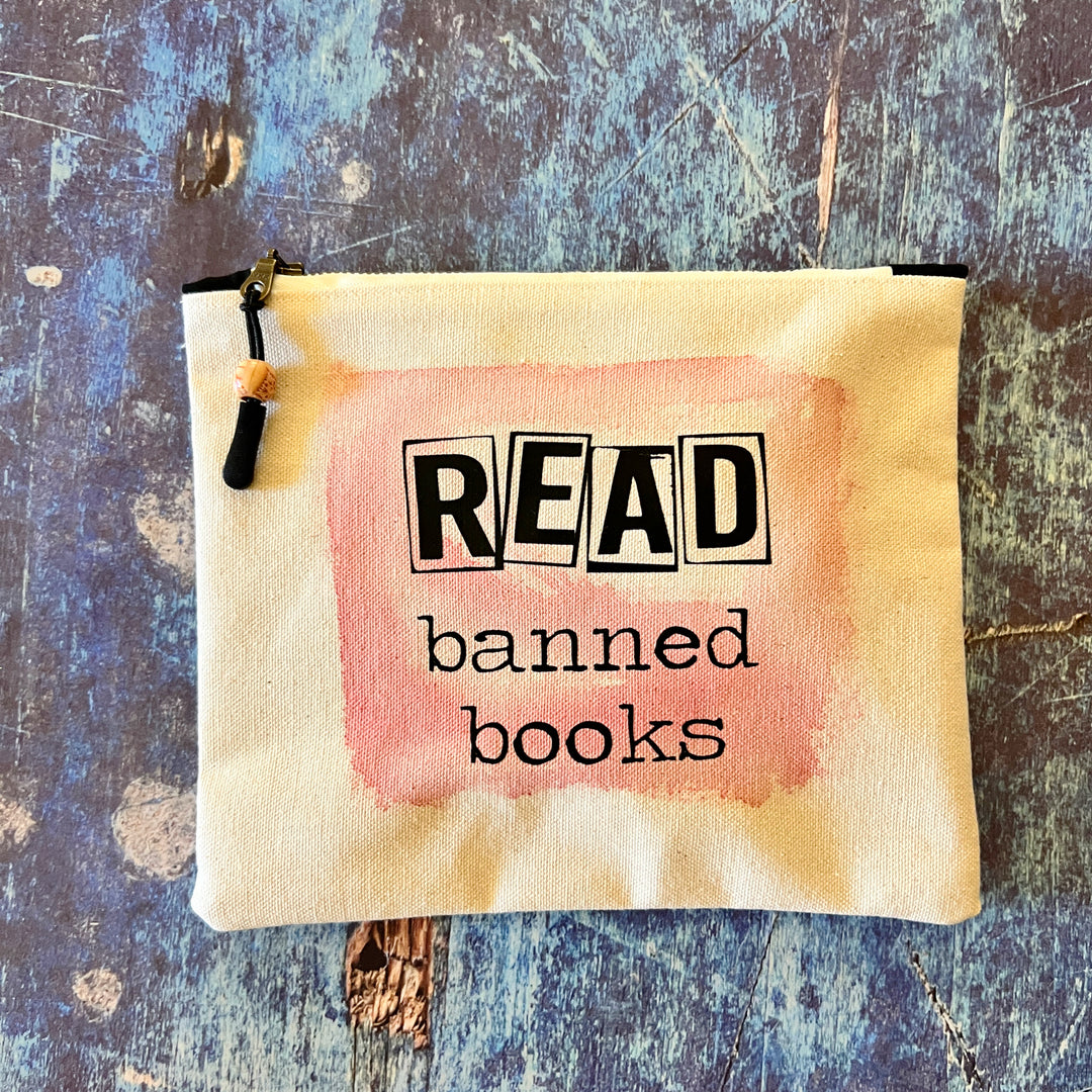 square canvas zipper bag with the words, read banned books