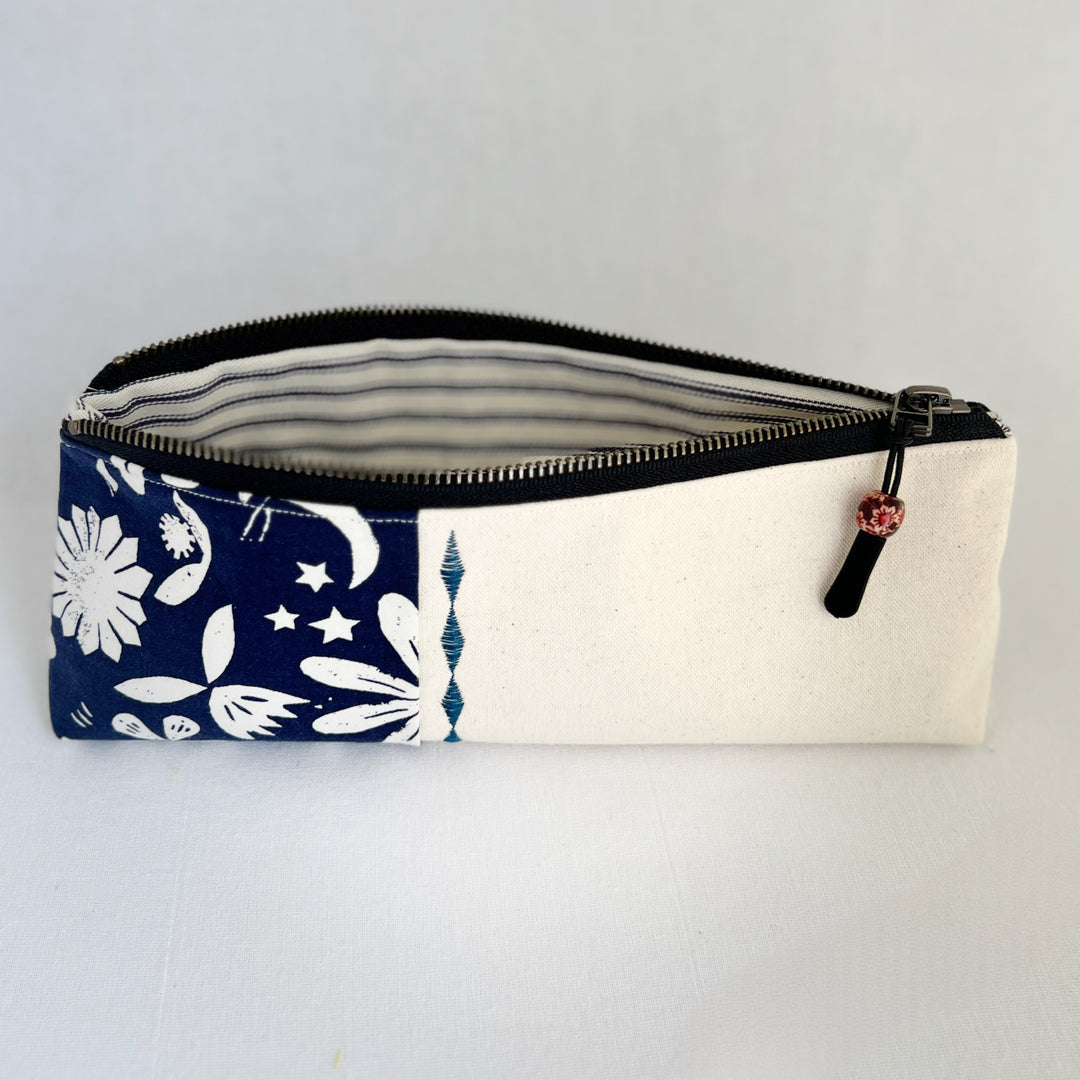 Zip Bag Pouch - Holds Art Pens, Paintbrushes, Supplies and More