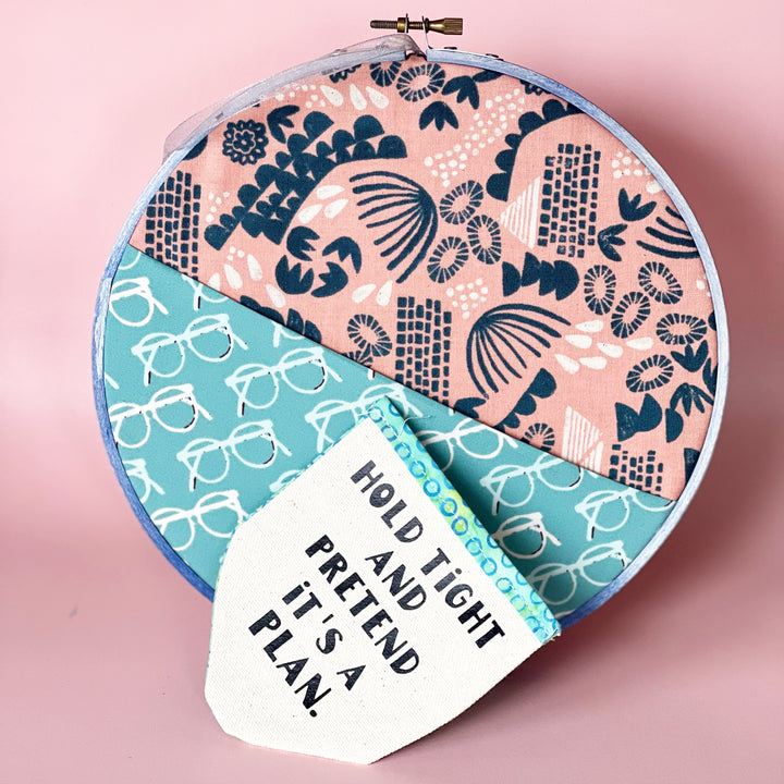 reader pocket hoop art