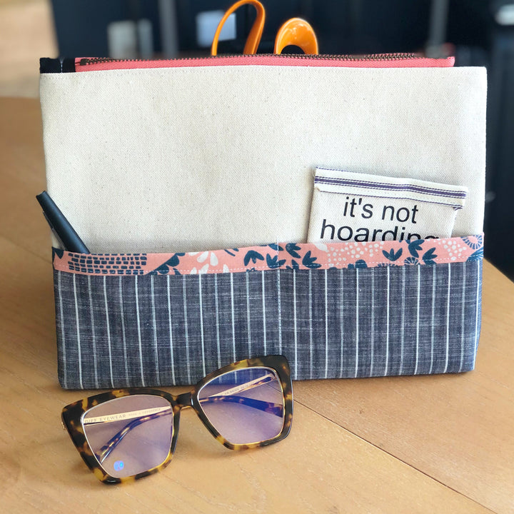 clever pockets - canvas zip bag